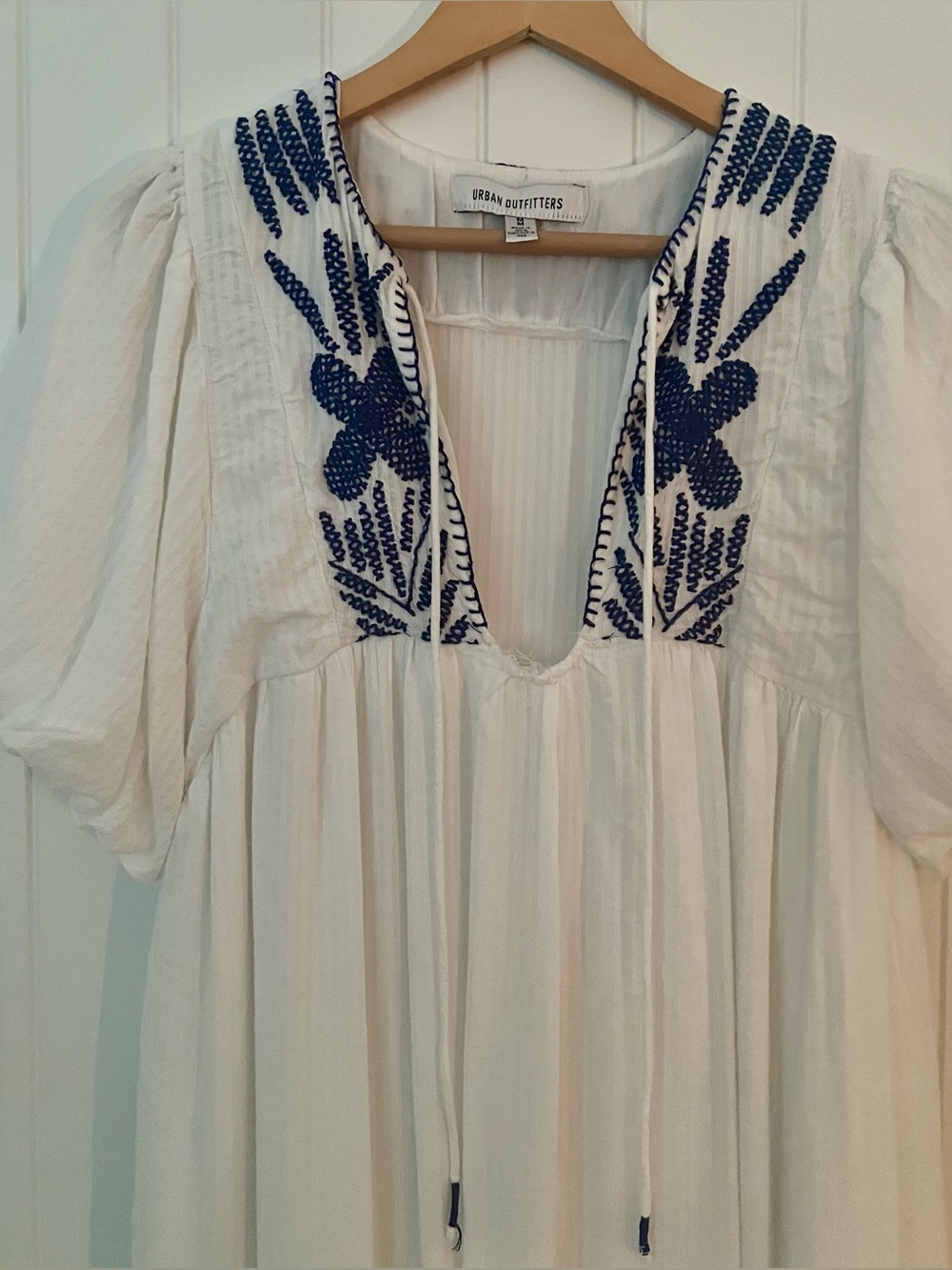 Urban Outfitters Womens Dress in White and Blue